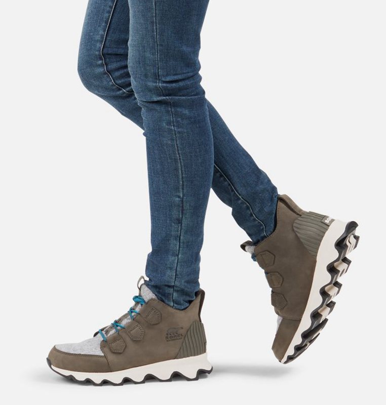 sorel kinetic caribou boot